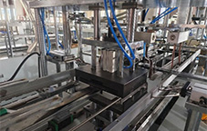 ZX-550F Paper Lunch Box Forming Machine